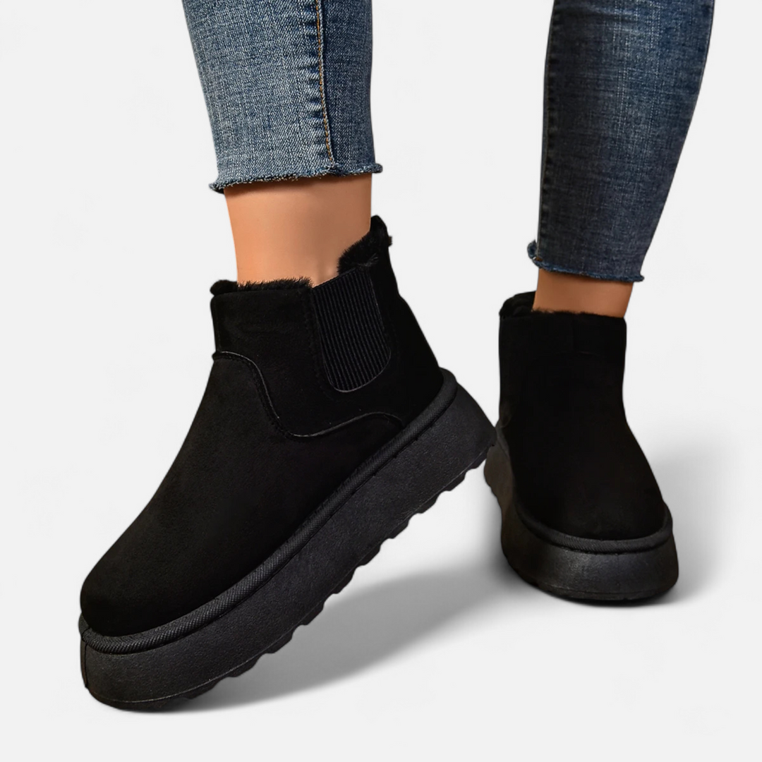 Elvaria | Women’s Chelsea Ankle Boots