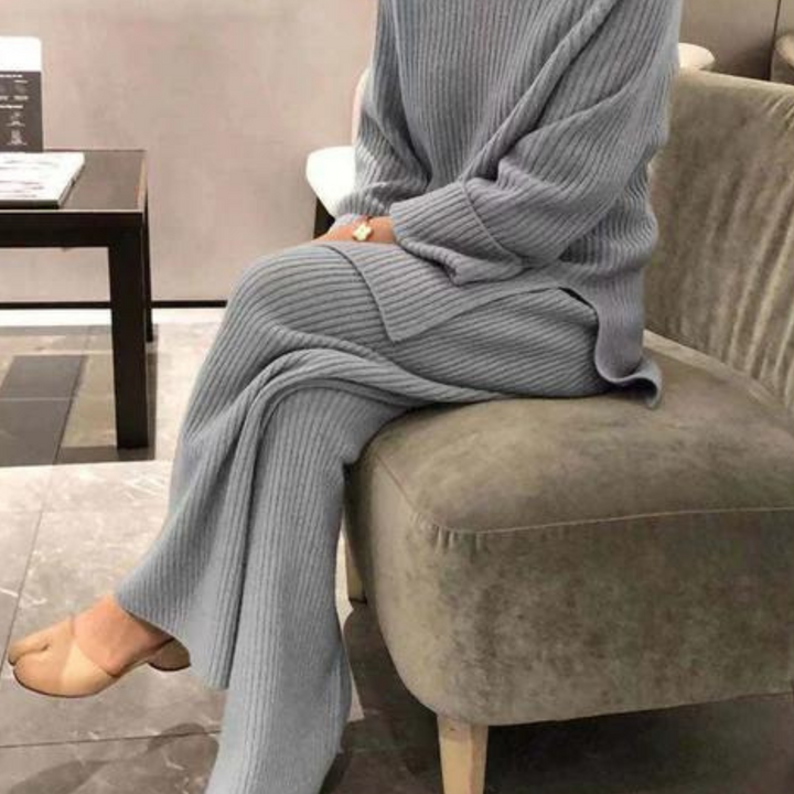 Sable | Women’s Sweater and Casual Pants Set