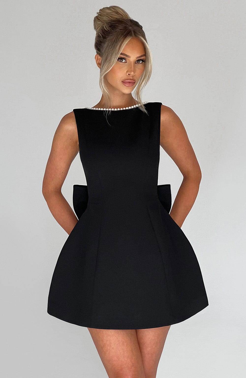 Shay | Women’s Chic Mini Dress